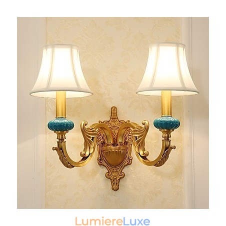 Applique murale simple, traditionnelle et classique en laiton, style mini Applique murale simple, traditionnelle et classique en laiton, style mini