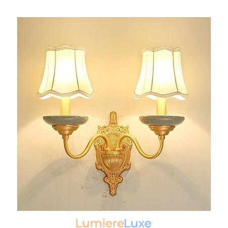 Applique murale en laiton classique, style mini, style traditionnel et rustique Applique murale en laiton classique, style mini, style traditionnel et rustique