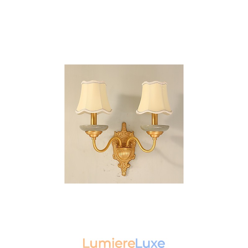 Applique murale en laiton classique, style mini, style traditionnel et rustique