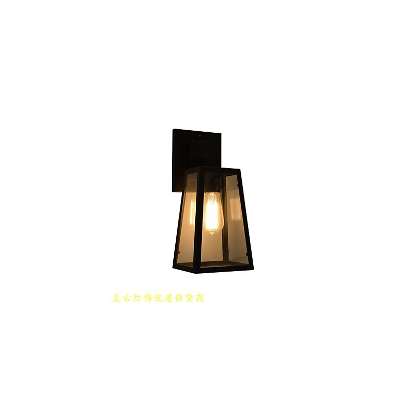 Applique murale en fer forgé, lampe sabre laser noire muette sur le mur