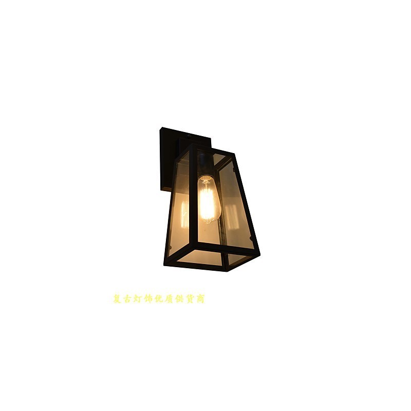 Applique murale en fer forgé, lampe sabre laser noire muette sur le mur