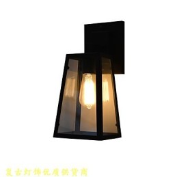 Applique murale en fer forgé, lampe sabre laser noire muette sur le mur