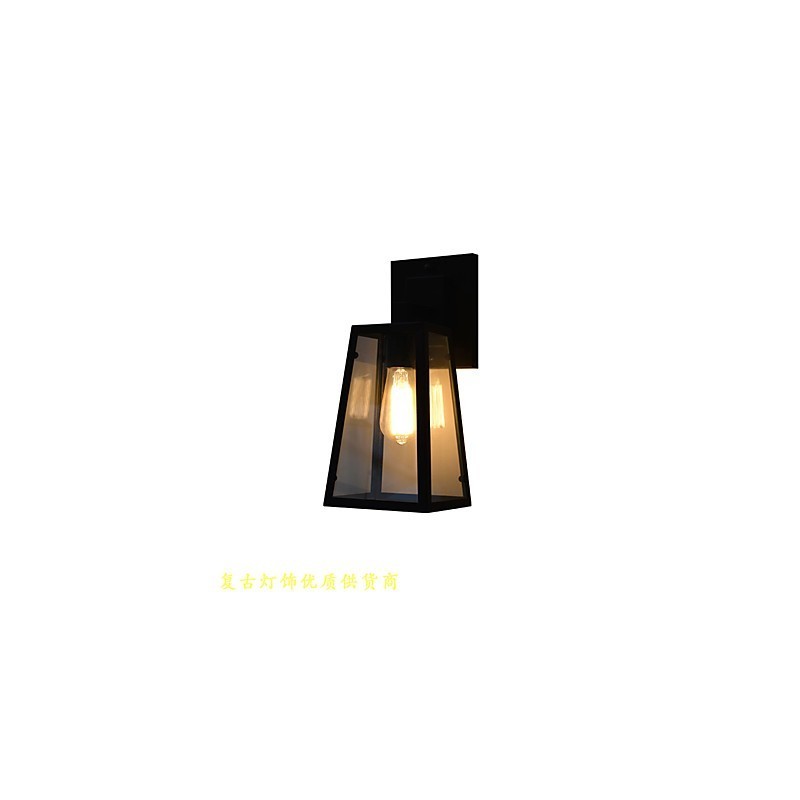Applique murale en fer forgé, lampe sabre laser noire muette sur le mur
