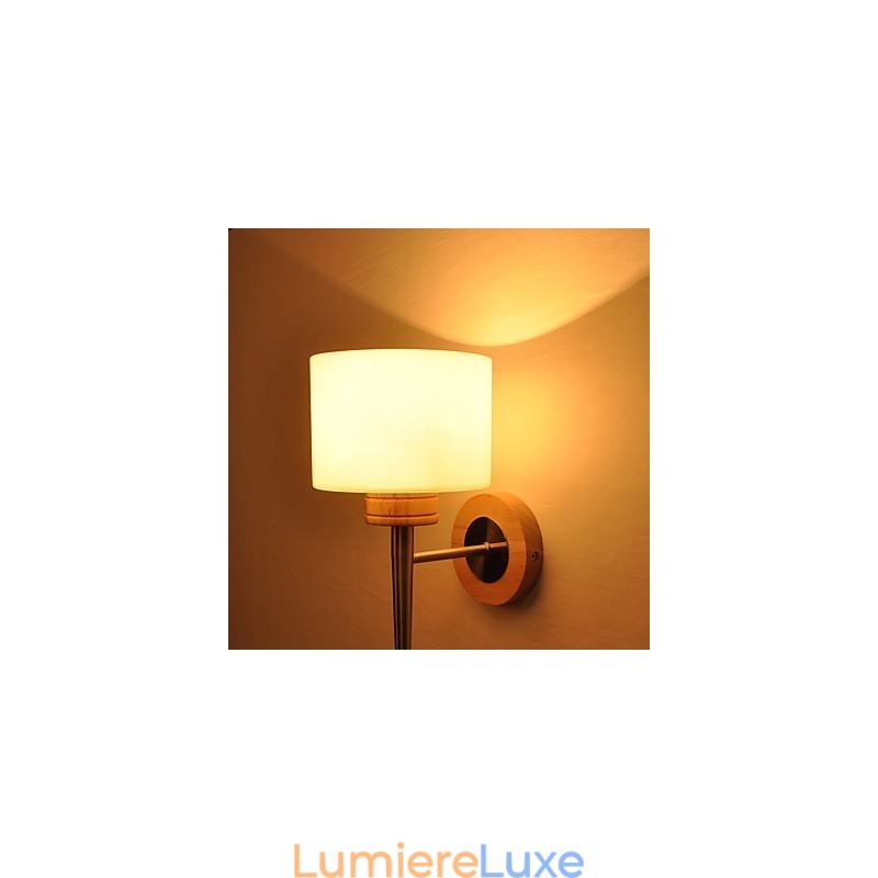 Lampe murale simple, lampe de chevet avec abat-jour en verre et bois massif, idéale pour une chambre, une commode, un salon ou une chambre de bébé.