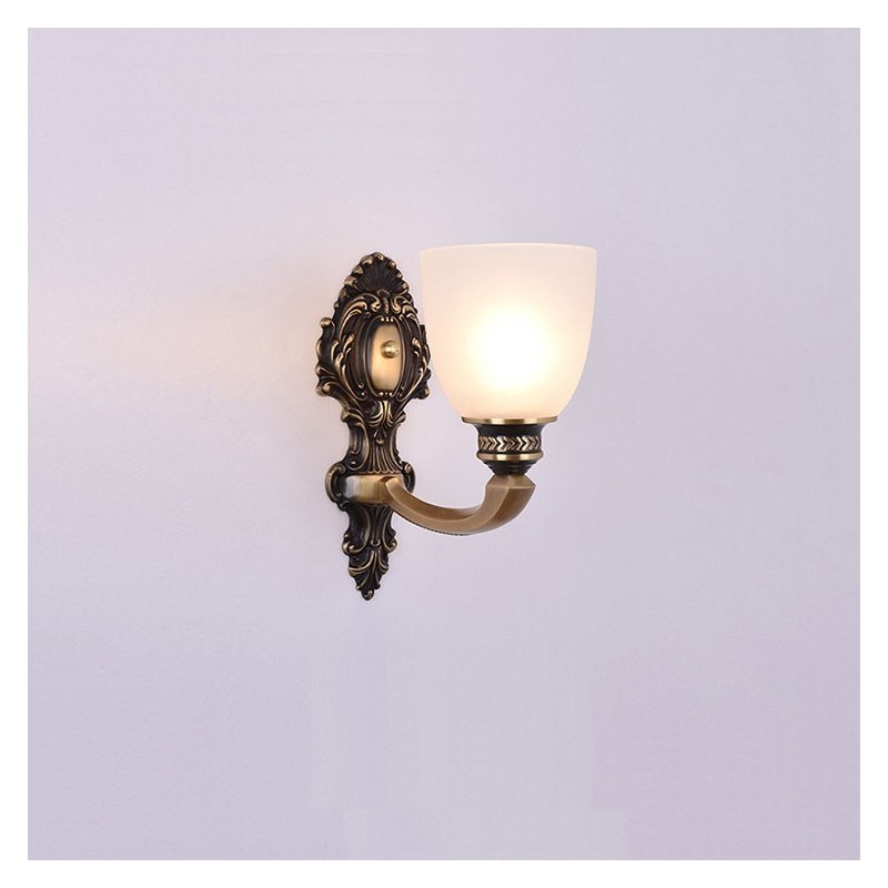 Applique murale luxueuse en laiton pur, style rustique rétro vintage, 1 bougie avec abat-jour en verre, idéale pour un hôtel, un bureau, une salle d'exposition, un salon ou une salle à manger.