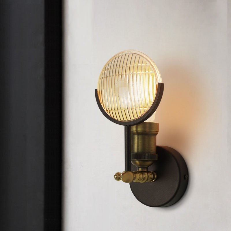 Applique murale rustique rétro vintage à 1 lumière avec abat-jour en verre, idéale pour un hôtel, un bureau, une salle d'exposition, un salon ou une salle à manger.