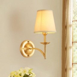 Applique murale luxueuse en laiton pur, style rustique rétro vintage, 1 lumière, avec abat-jour en tissu, idéale pour une chambre d'hôtel, une salle d'exposition, un salon ou une salle à manger.