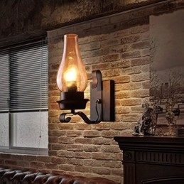 Applique murale vintage en fer forgé à une lumière