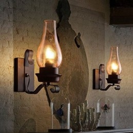 Applique murale vintage en fer forgé à une lumière