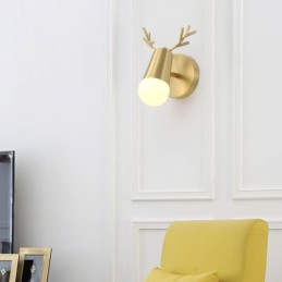 Applique murale nordique en laiton avec éclairage frontal pour miroir