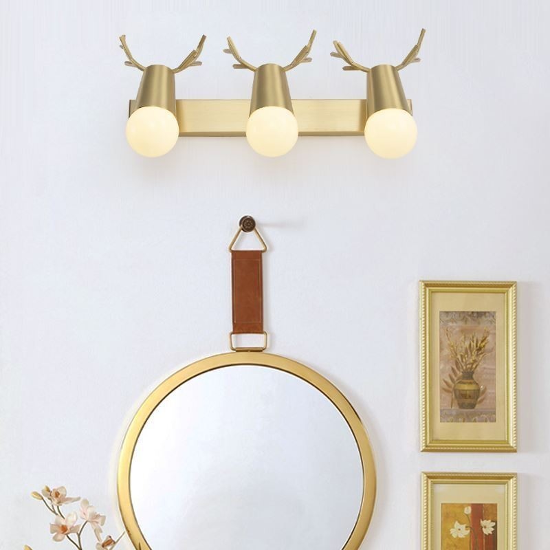 Applique murale nordique en laiton avec éclairage frontal pour miroir