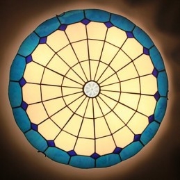 Lampe à dôme absorbante en vitrail des arts créatifs ruraux européens