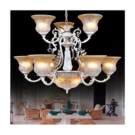Lustre blanc à douze lumières avec abat-jour en verre doré à la main, style rétro européen classique Lustre blanc à douze lumières avec abat-jour en verre doré à la main, style rétro européen classique