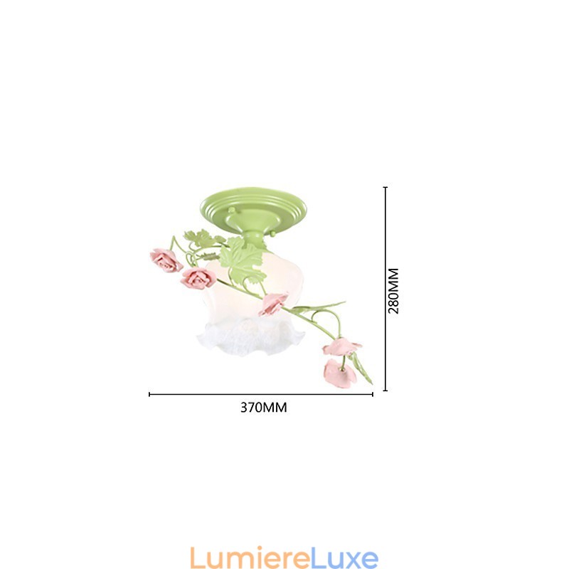 Saint-Valentin Les fleurs et plantes de la roseraie absorbent la lumière du dôme