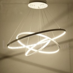 Suspension à intensité variable avec télécommande, design moderne, trois anneaux