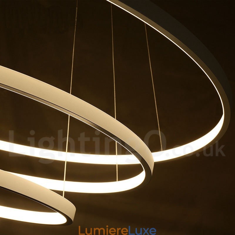 Suspension à intensité variable avec télécommande, design moderne, trois anneaux