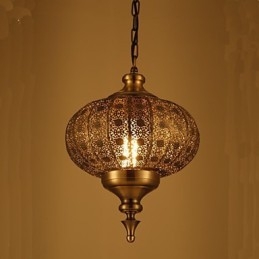 Lustre rétro en fer creux à la main d'Asie du Sud-Est