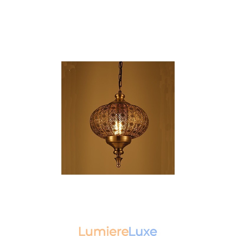 Lustre rétro en fer creux à la main d'Asie du Sud-Est