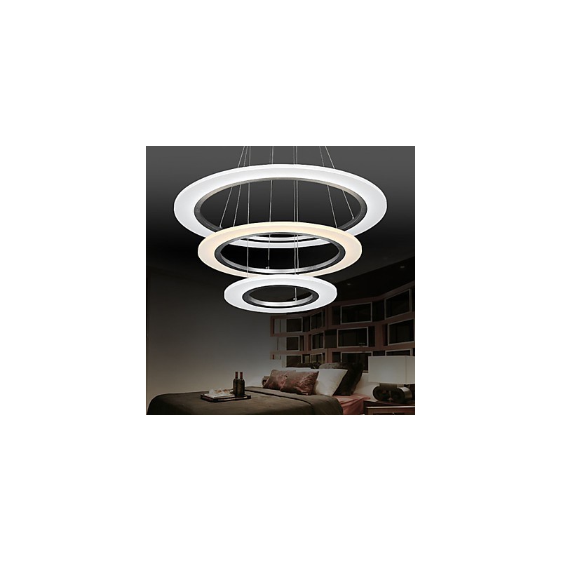 Lustre suspendu en acrylique avec forme DIY