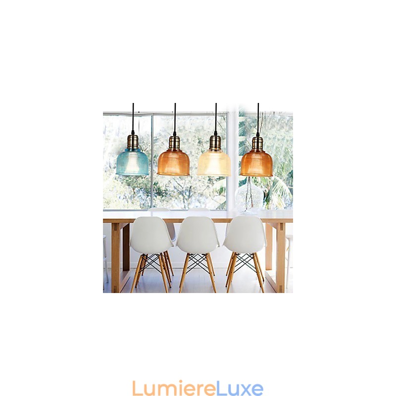 Lustre nordique en vitrail de petite taille, restauré selon des méthodes anciennes
