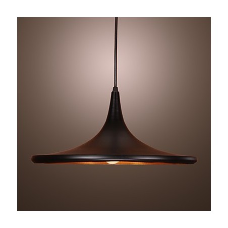 Suspension contemporaine en aluminium avec abat-jour noir Suspension contemporaine en aluminium avec abat-jour noir