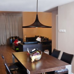 Suspension contemporaine en aluminium avec abat-jour noir