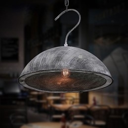 Lustre en fer forgé noir avec abat-jour pour entrepôt industriel, café