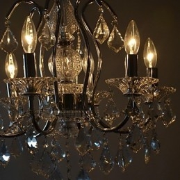 Lustre traditionnel classique en cristal et métal chromé