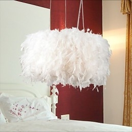 Lustre en plumes tendance et moderne, très tendance