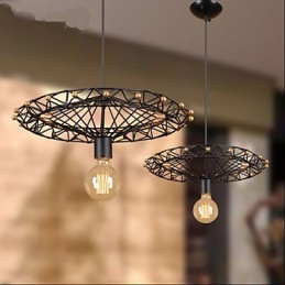 Lustre à grande roue de l'industrie du fer de campagne américaine