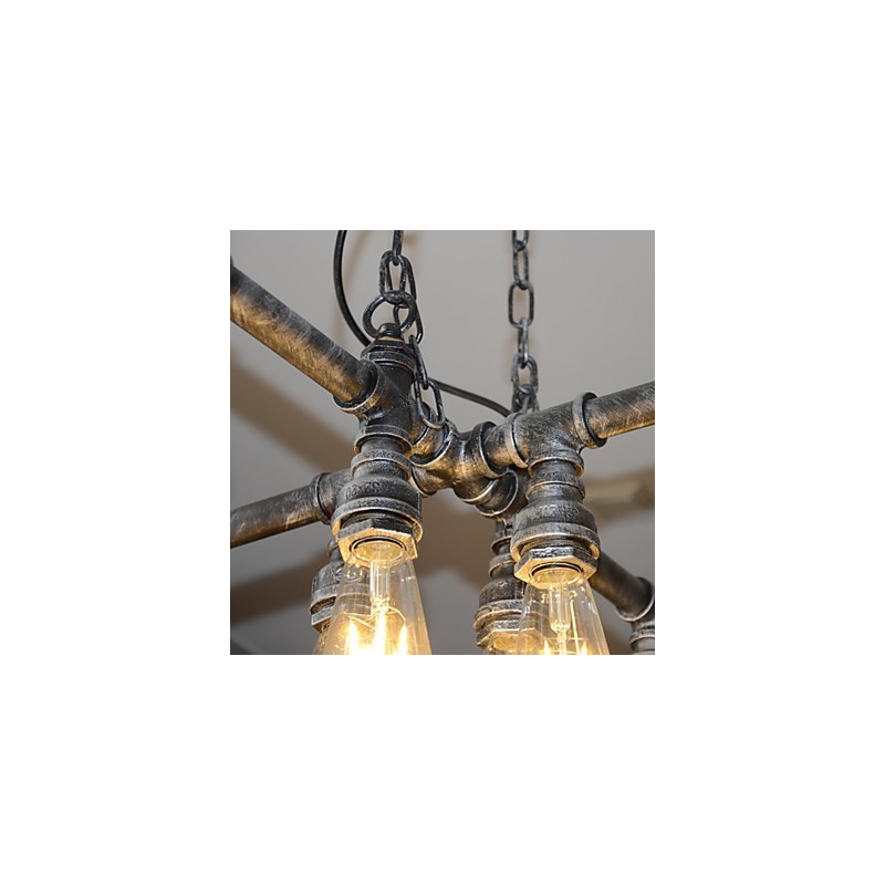 La lampe Loft joue le rôle d'un luminaire industriel créatif qui restaure les anciennes méthodes de production de conduits.