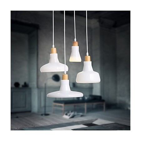 Suspension créative à 4 lumières avec abat-jour en fer Suspension créative à 4 lumières avec abat-jour en fer